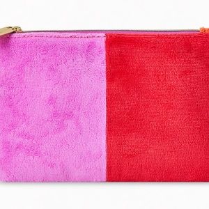 December 2022 Ipsy Makeup Bag